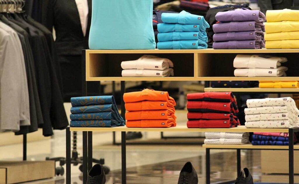 T-Shirt Store