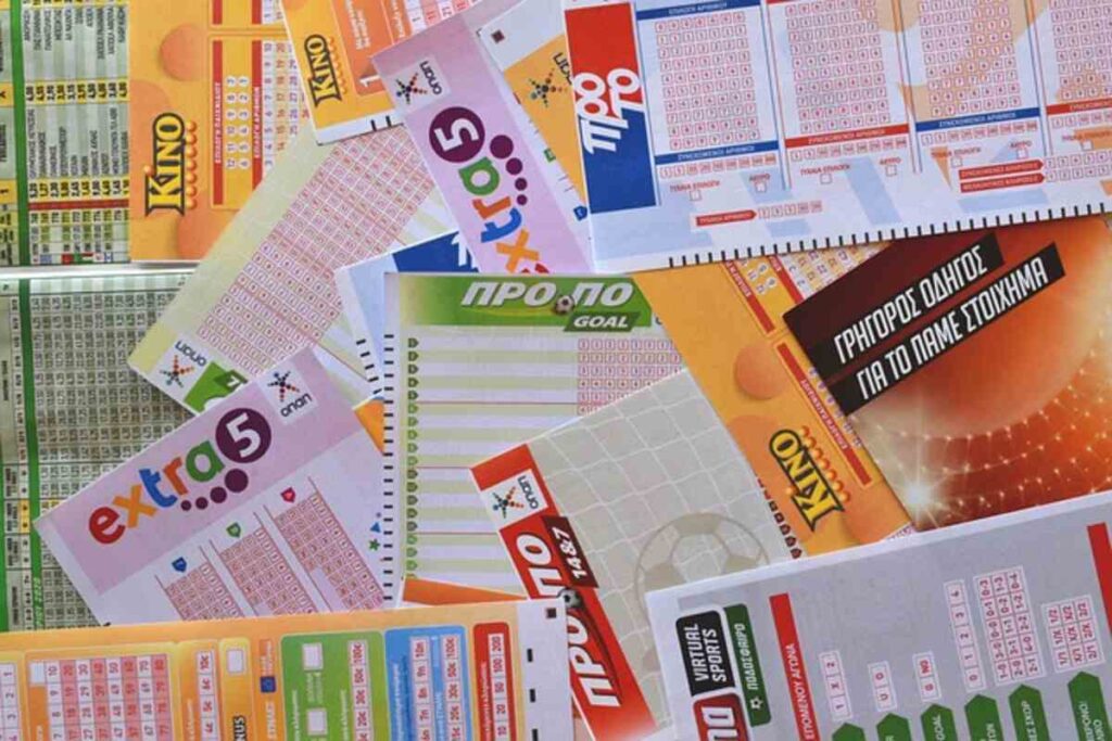 How to Download 82 Lottery Mod APK Safely