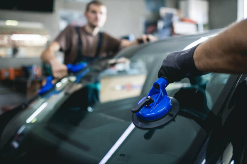 Benefits of Mobile Auto Glass Repair Services auto glass repair Pleasanton CA